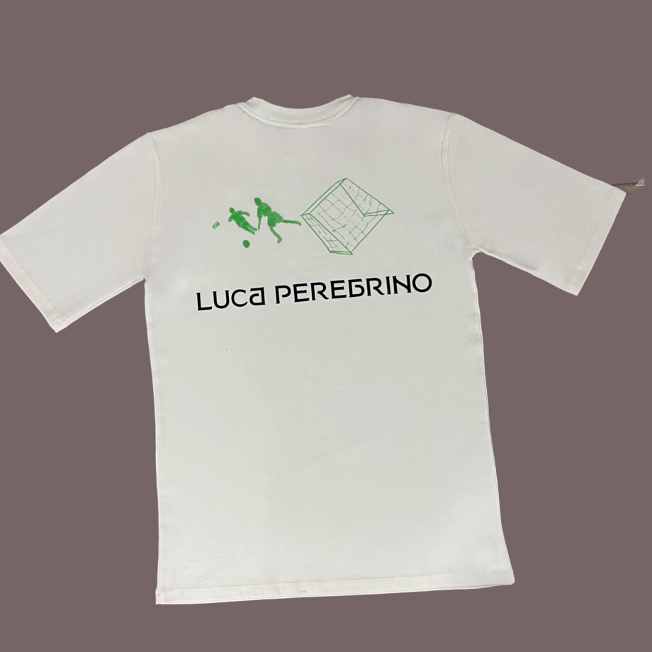 Camiseta Luca Peregrino: «El que meta el gol gana»